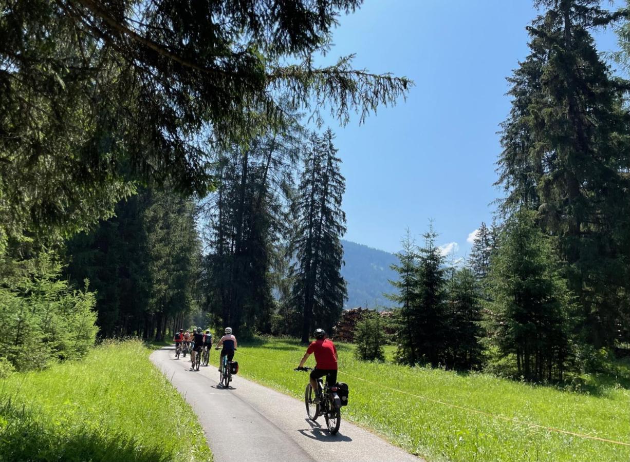 Hotel Bed&Bike Bruneck - Brunico Exterior foto